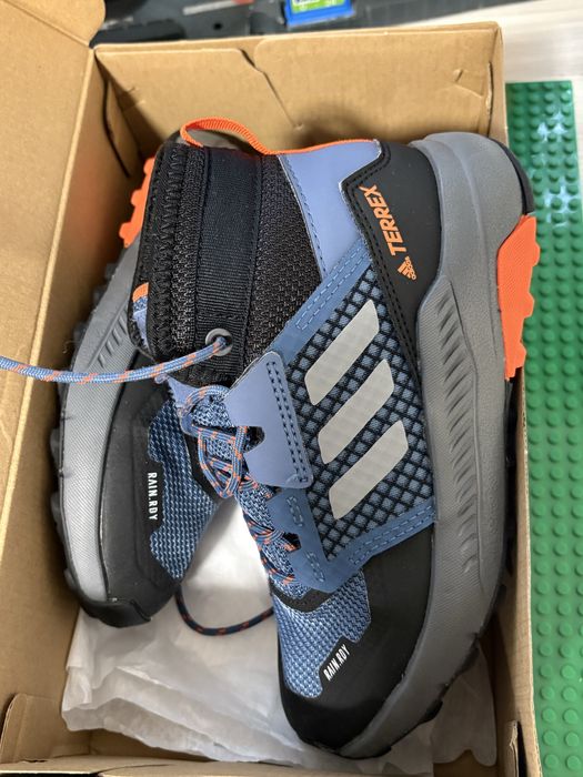Детски зимни обуеки Adidas terrex