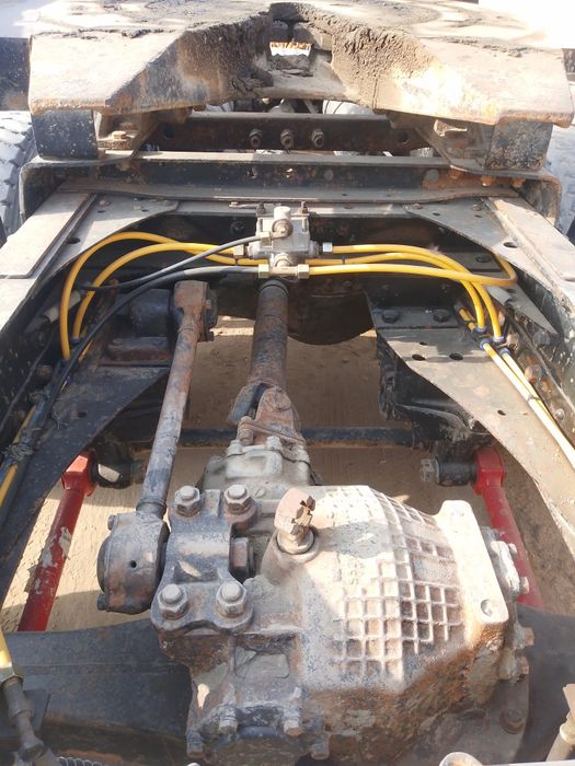 Kamaz tegach sotiladi