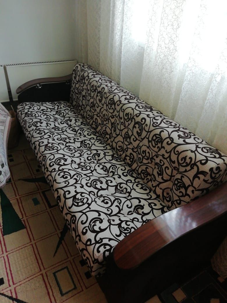 Диван с двумя креслами, комплект