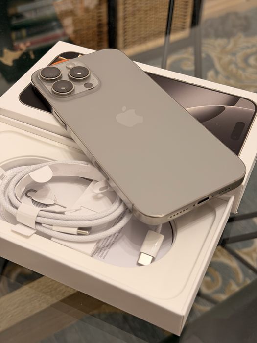 Iphone 16 Pro max 256Gb - natural titanium - garantie impecabil