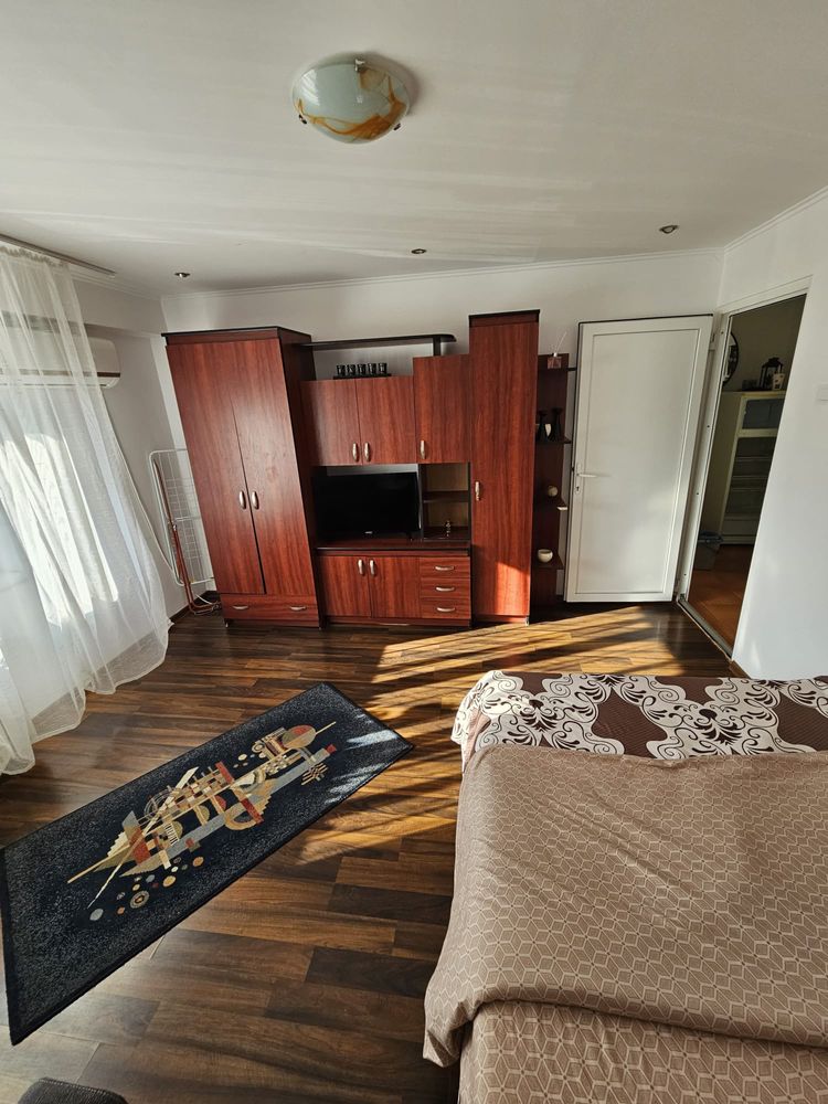 Inchiriez apartament in regim hotelier in statiunea Baile Felix