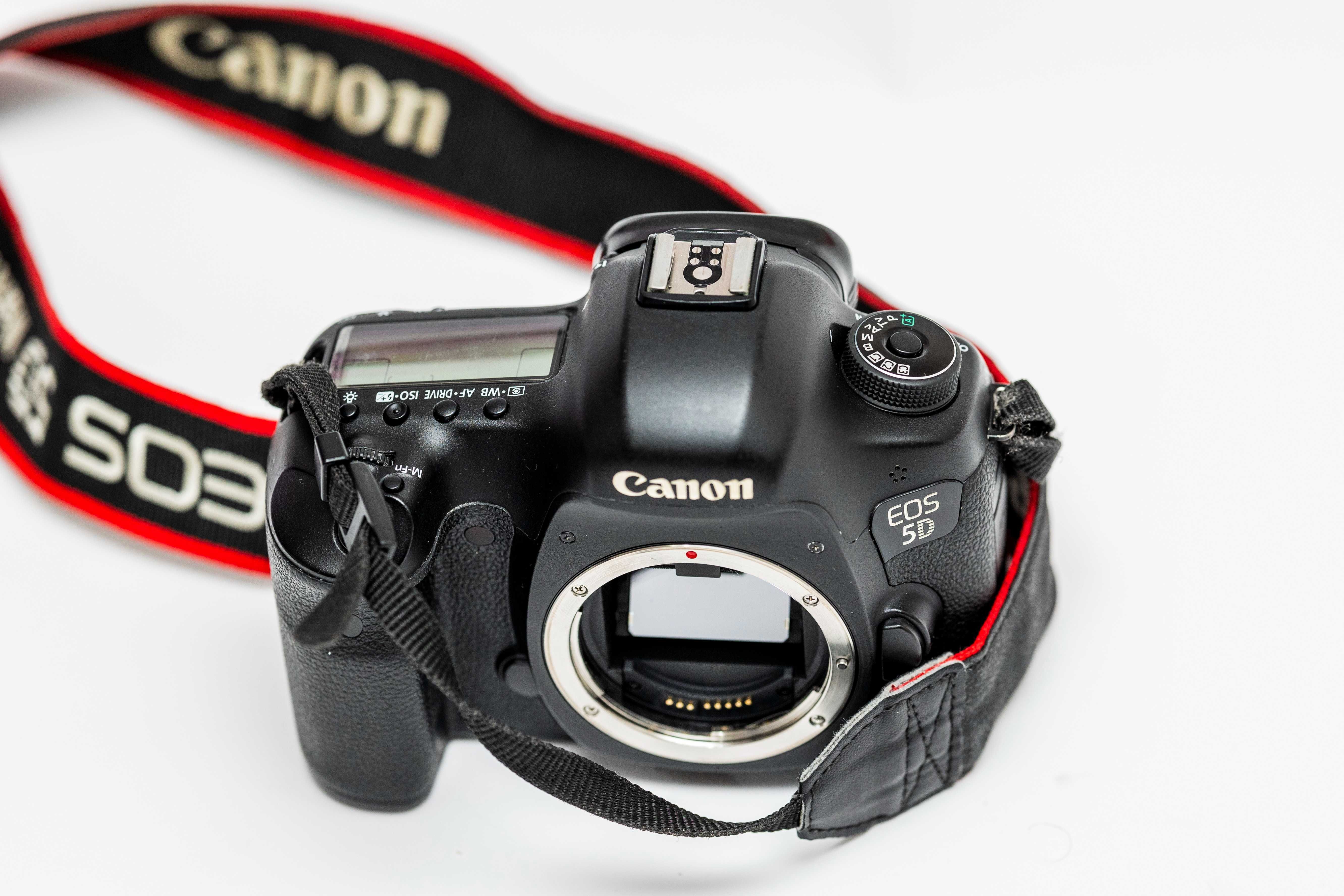Aparat foto Canon 5D Mk III