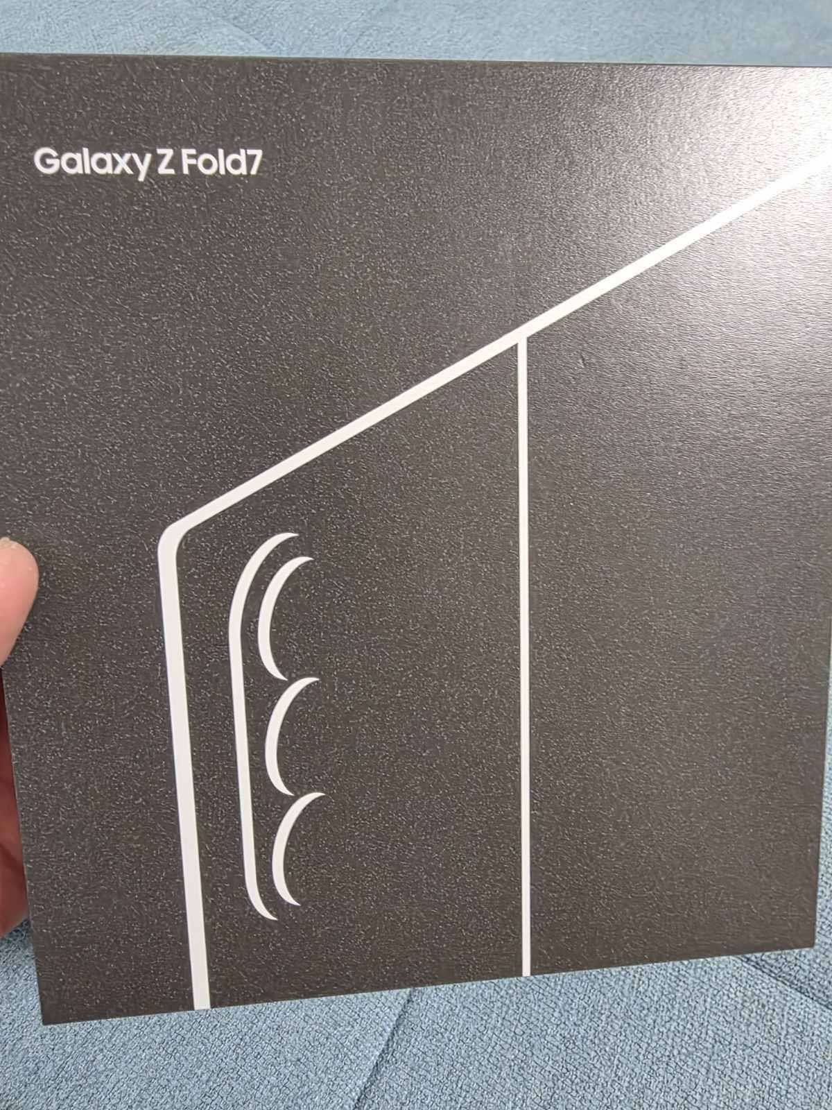 Samsung Galaxy Fold 7 256GB jetblack, запечатан