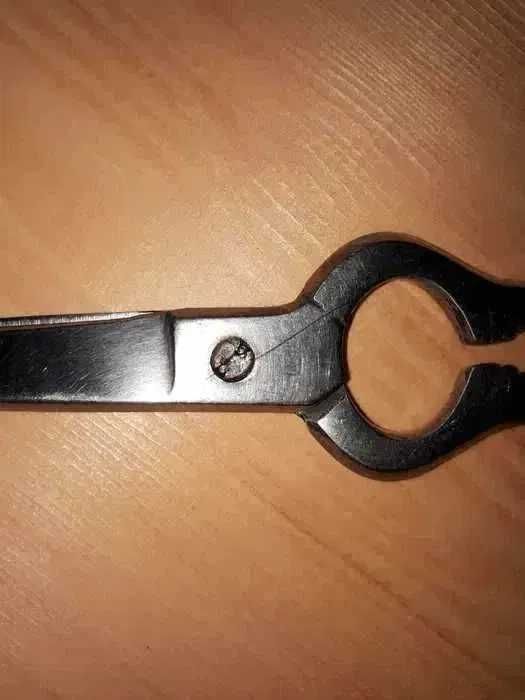 Veche foarfeca de croitorie