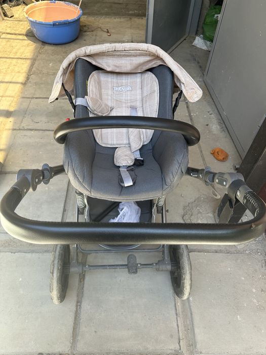 Срочно продается Коляска Teknum 2в1