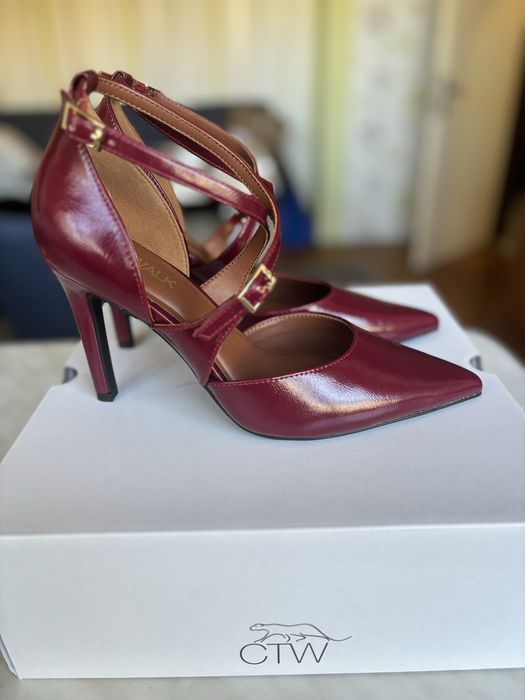 Обувки на висок ток Catwalk 37 номер бордо