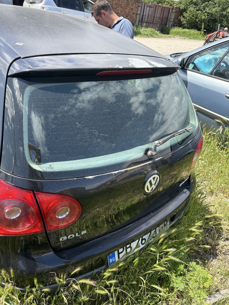 golf 5 2004 g 1.9 105 .  4 motion
