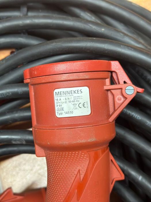 Conector si cablu Mennekes cu 5 pini (aproximativ 11 m) D57399 -A-