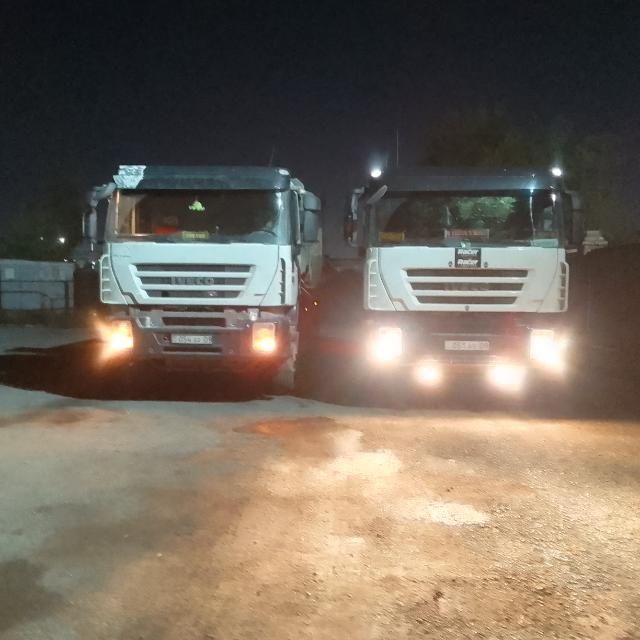 Самосвалы 25т,  погрузчик 2х куб