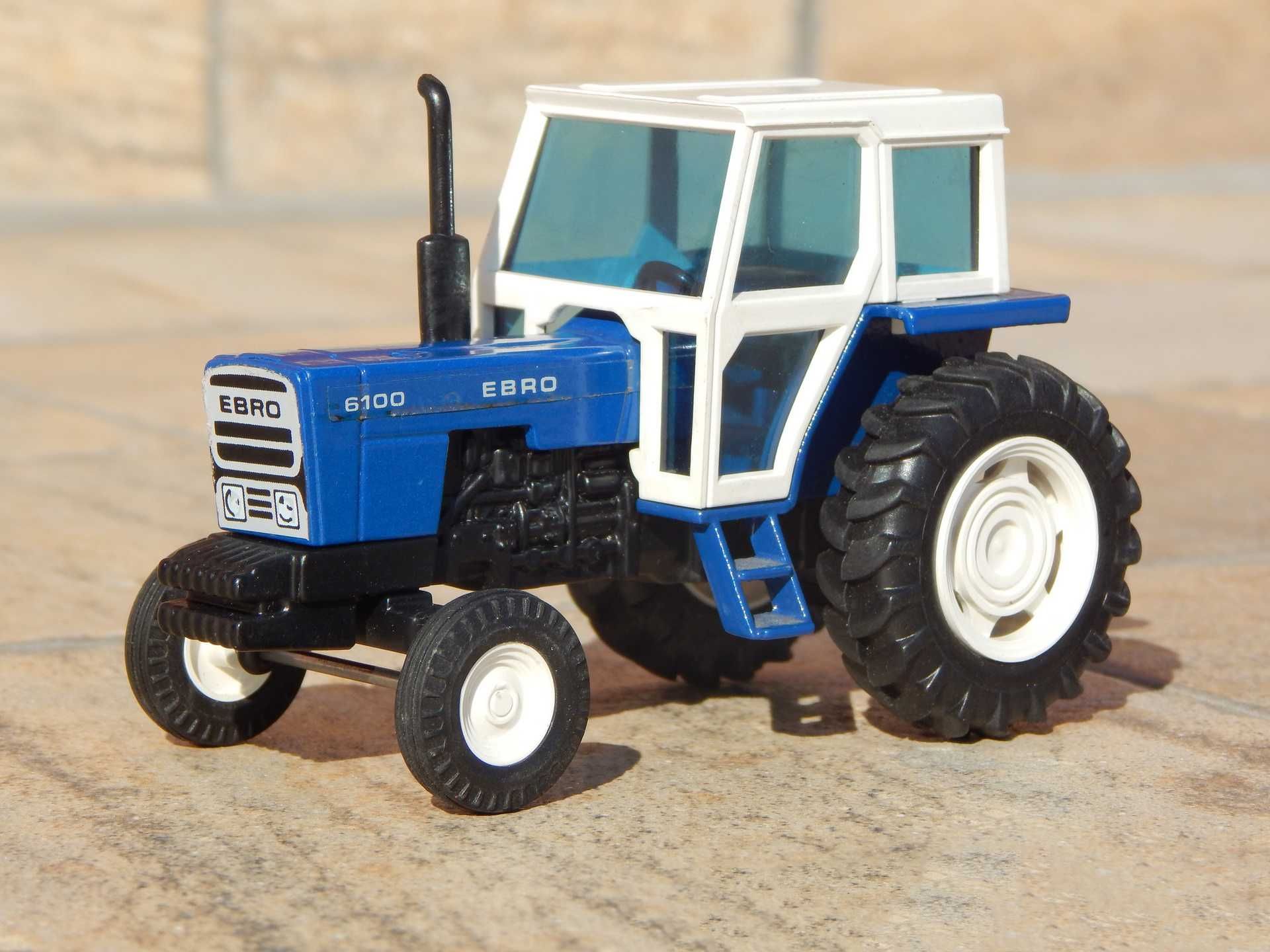 Macheta tractor agricol Ebro 6100 Joal scara 1:38