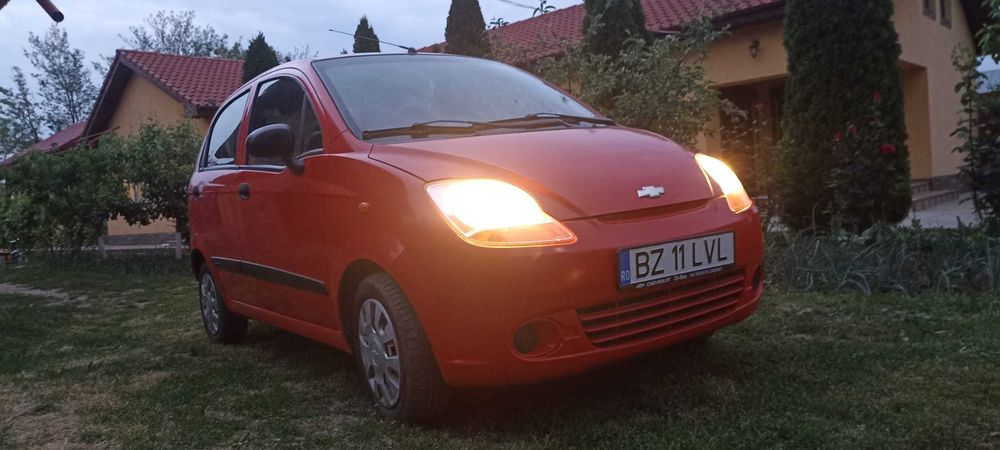 Vând mașină Chevrolet Spark