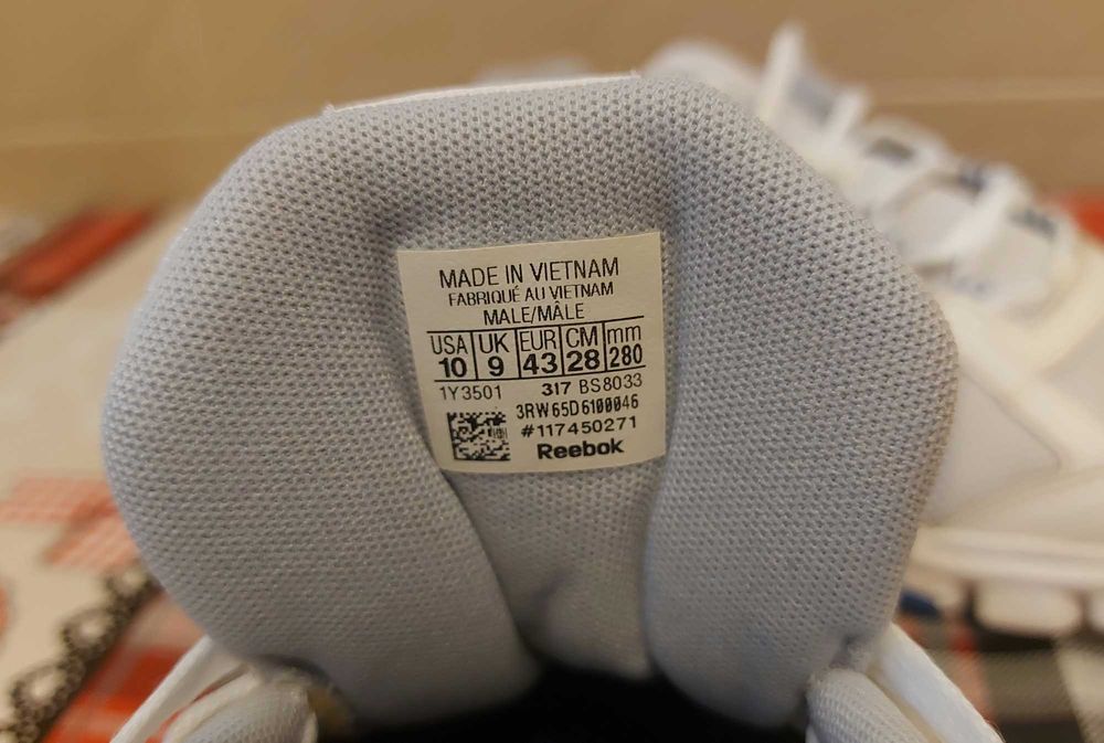 Adidasi Reebok nr.43