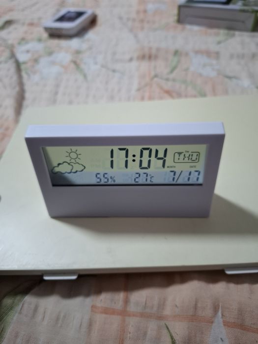 LCD-higrometru și termometru
