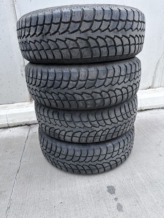 Зимни гуми 235/65 R18