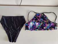 Vând costum baie