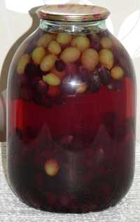 Домашний виноградный компот