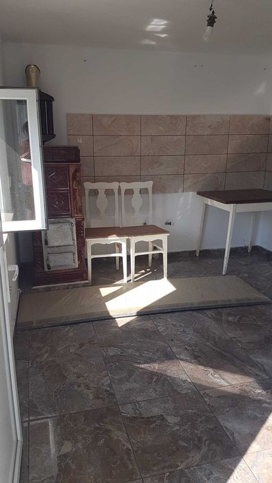 Casa traditionala 3 camere + curte generoasa – Merei – pret negociabil