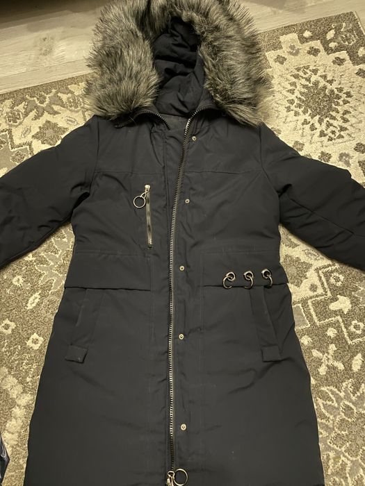 Продам куртку в идельном состоянии