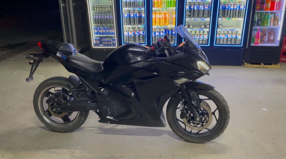 Yamaha r3 elektron