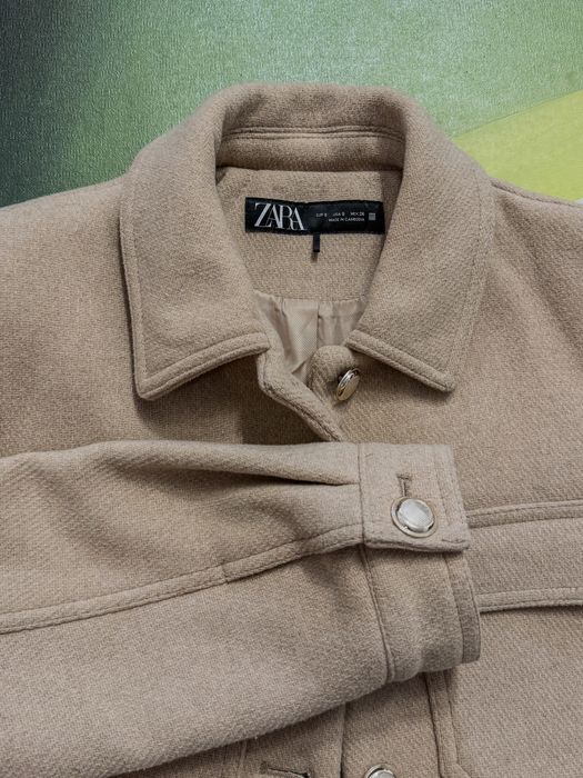 Бежевая куртка/жакет Zara