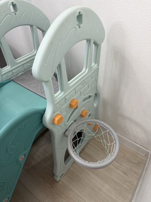 Горка детская  до 6 лет. В идеальном состоянии