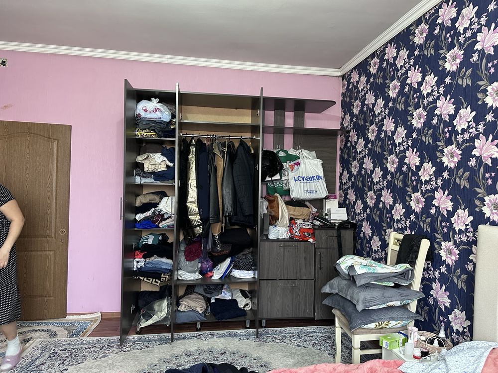 Шкаф, серый б/у в отличном состоянии