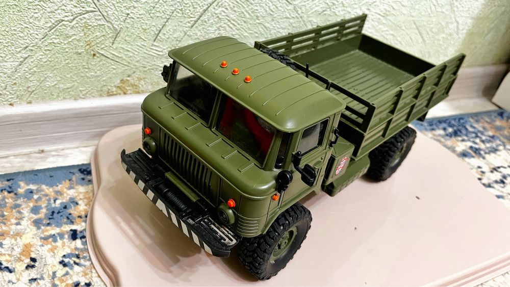 Радиоуправляемая модель машина ГАЗ 66 - отличный подарок!