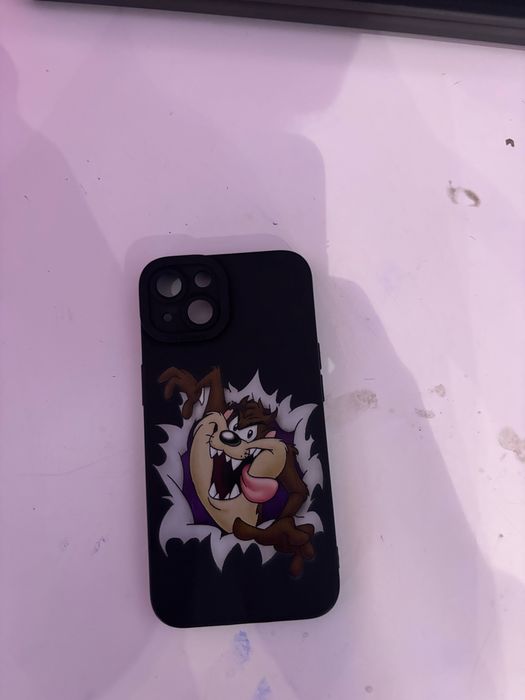Iphone 13 със 15 калъфчета