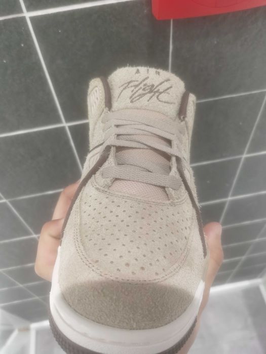 adidasi Nike Air