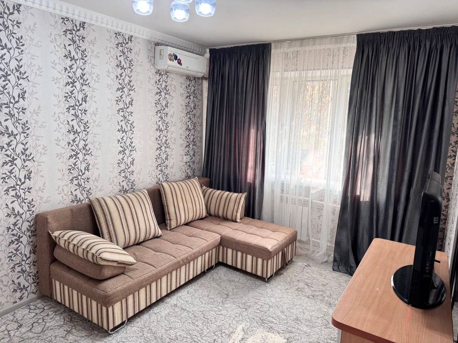 Продам 1/2/5 Новомосковская