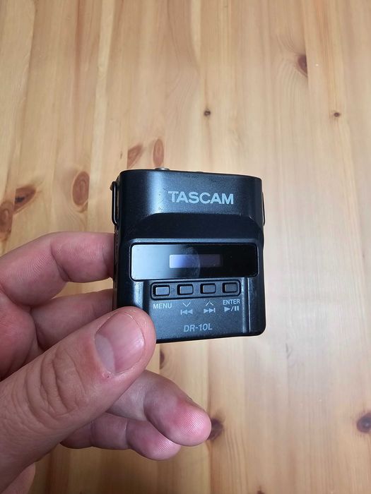 Tascam DR-10L - Recorder Digital pentru Lavalieră + MicroSD 16GB