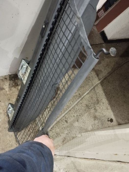 Щора за багажник Mercedes C class W 203