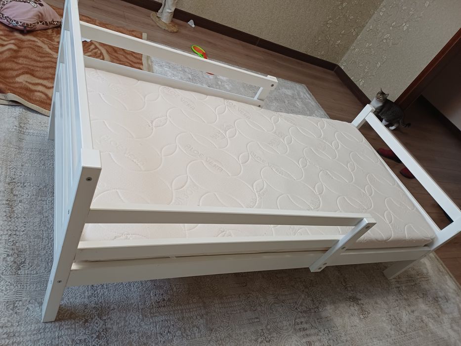 Продам детскую кровать