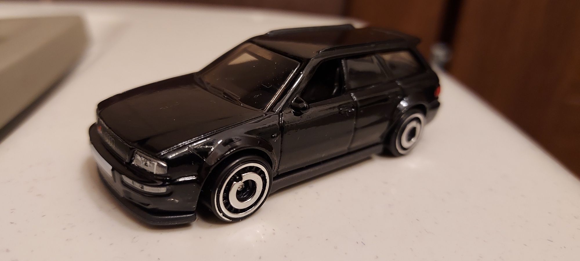 Hot Wheels Audi scara 1:64