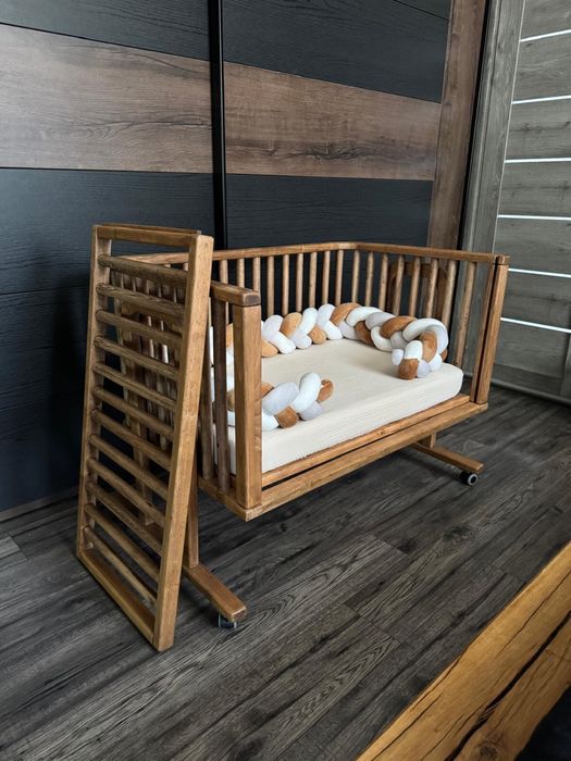 Patut co sleeper din lemn masiv