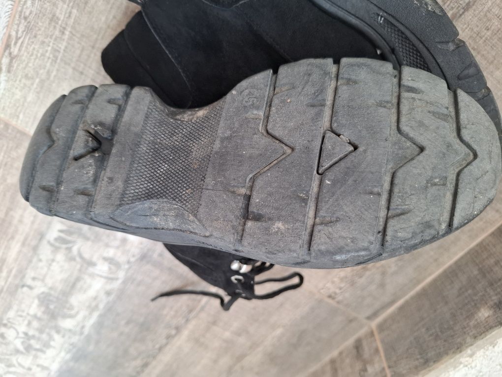 Черни боти Zapatos