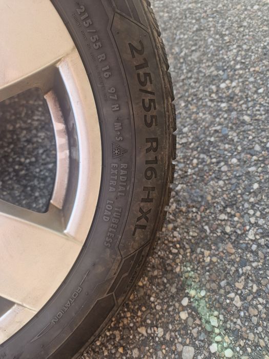 Jante aliaj noi nouțe impecabile pentru vw. Audi.r 16 cu cauciucuri de