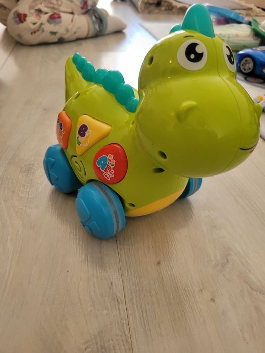 Baby Dinozaurul Interactiv