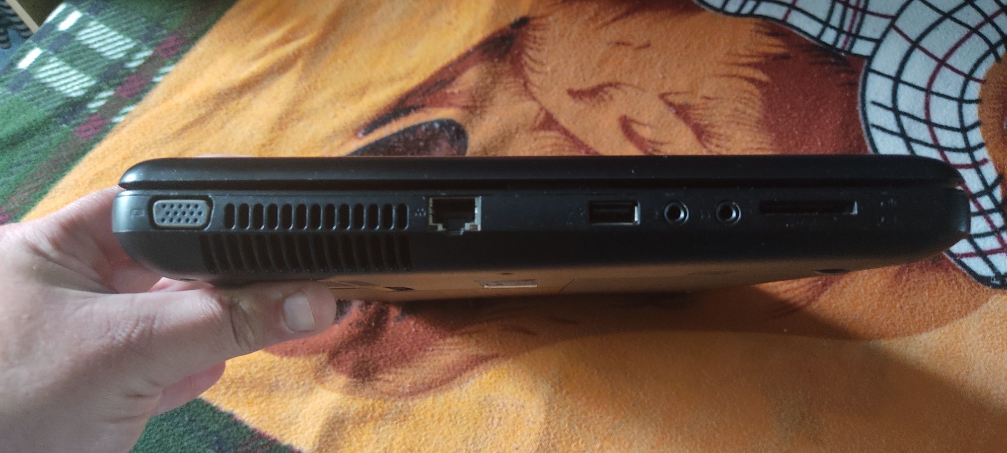 Laptop Compaq CQ57