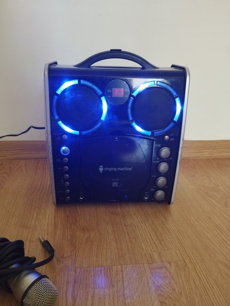Stație karaoke cu cd