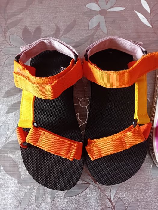 Сандали и джапанки