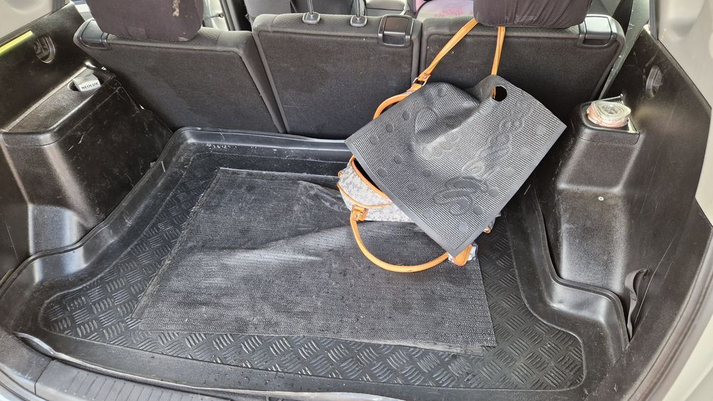 Toyota Corolla Verso 2.2 D4D 136кс