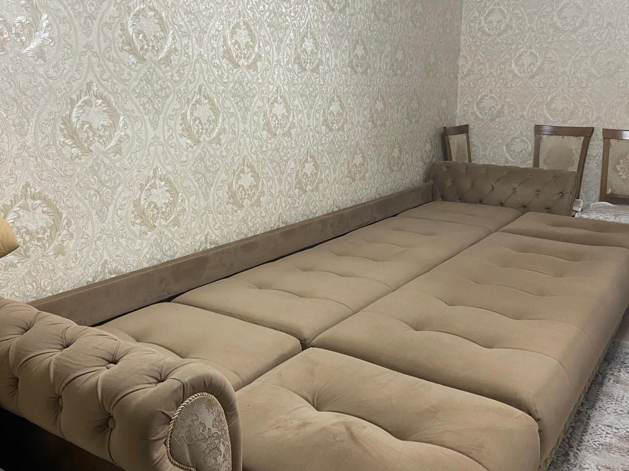 Продается большой диван пр-во России