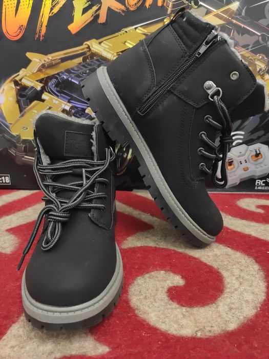 Ботинки детские, демисезонные, новые, 35 р-р