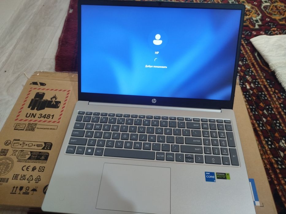 Notebook hp i5 yengi ideal