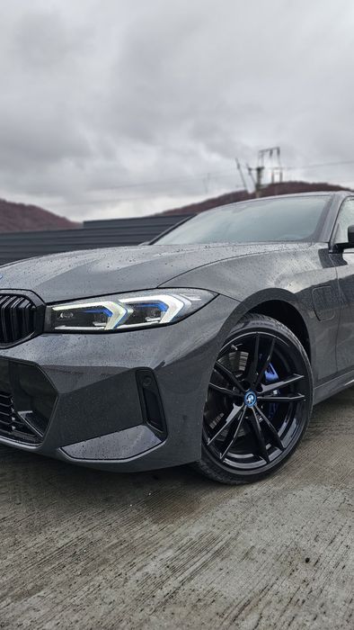 BMW 330e xDrive 4x4 2.0i  Plug in HIBRID LASER LED EURO 6 TVA deductib