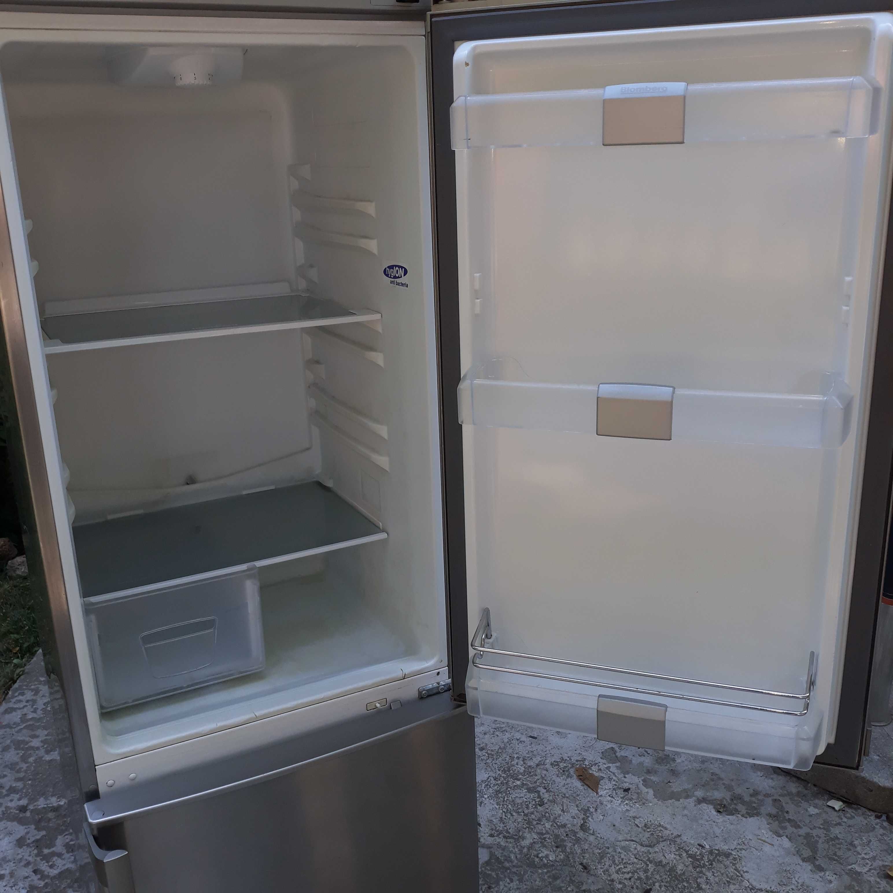 Продавам 6 бр хладилници  внос от дания и германия .