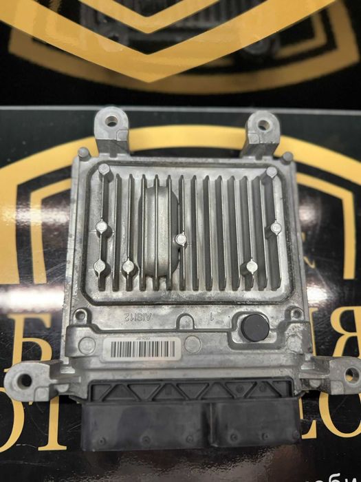 Блок ECU / Управляващ блок на двигателя Mercedes A651900