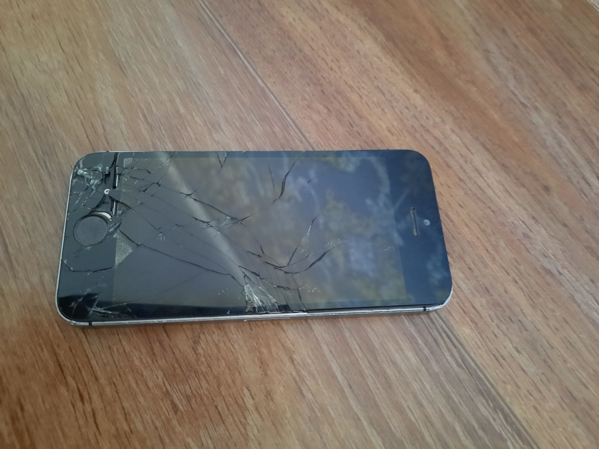 Samsung a10 и айфоны