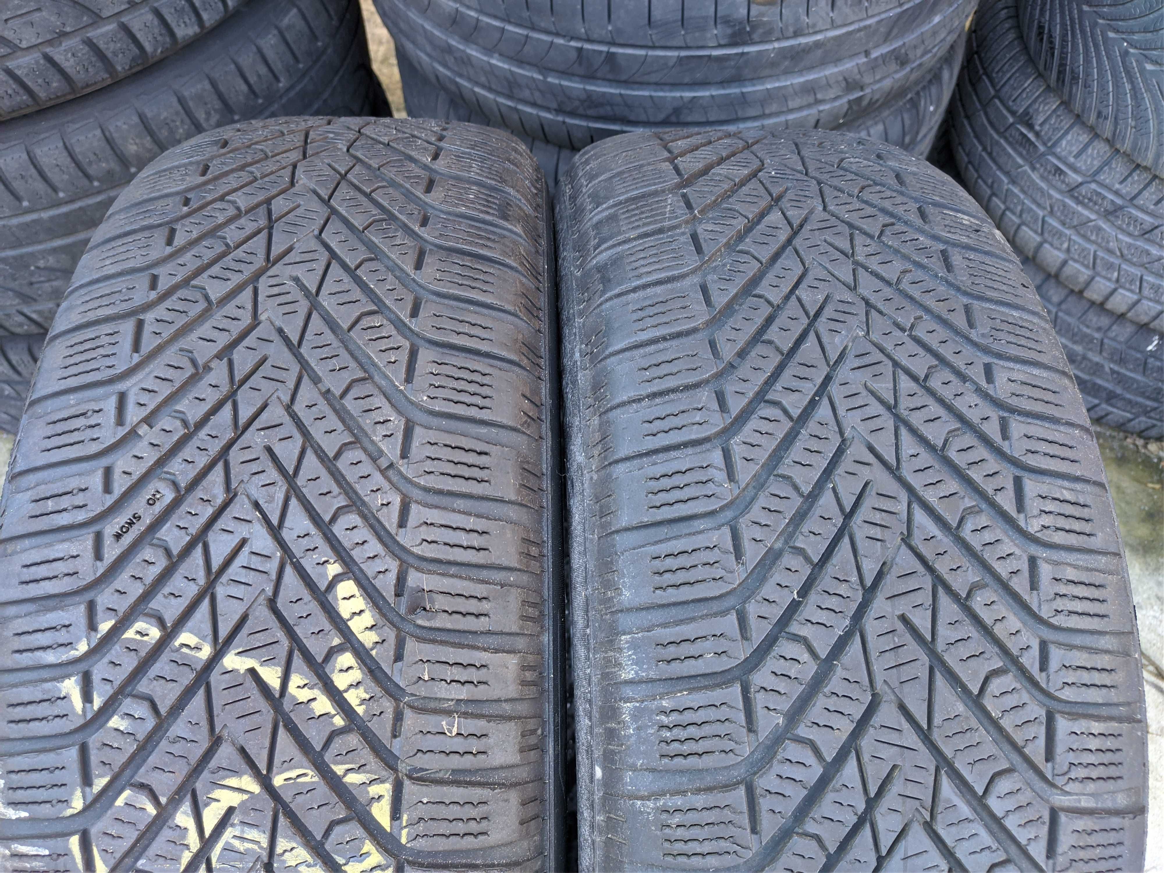 2бр Зимни Гуми 215 55 17 - Pirelli